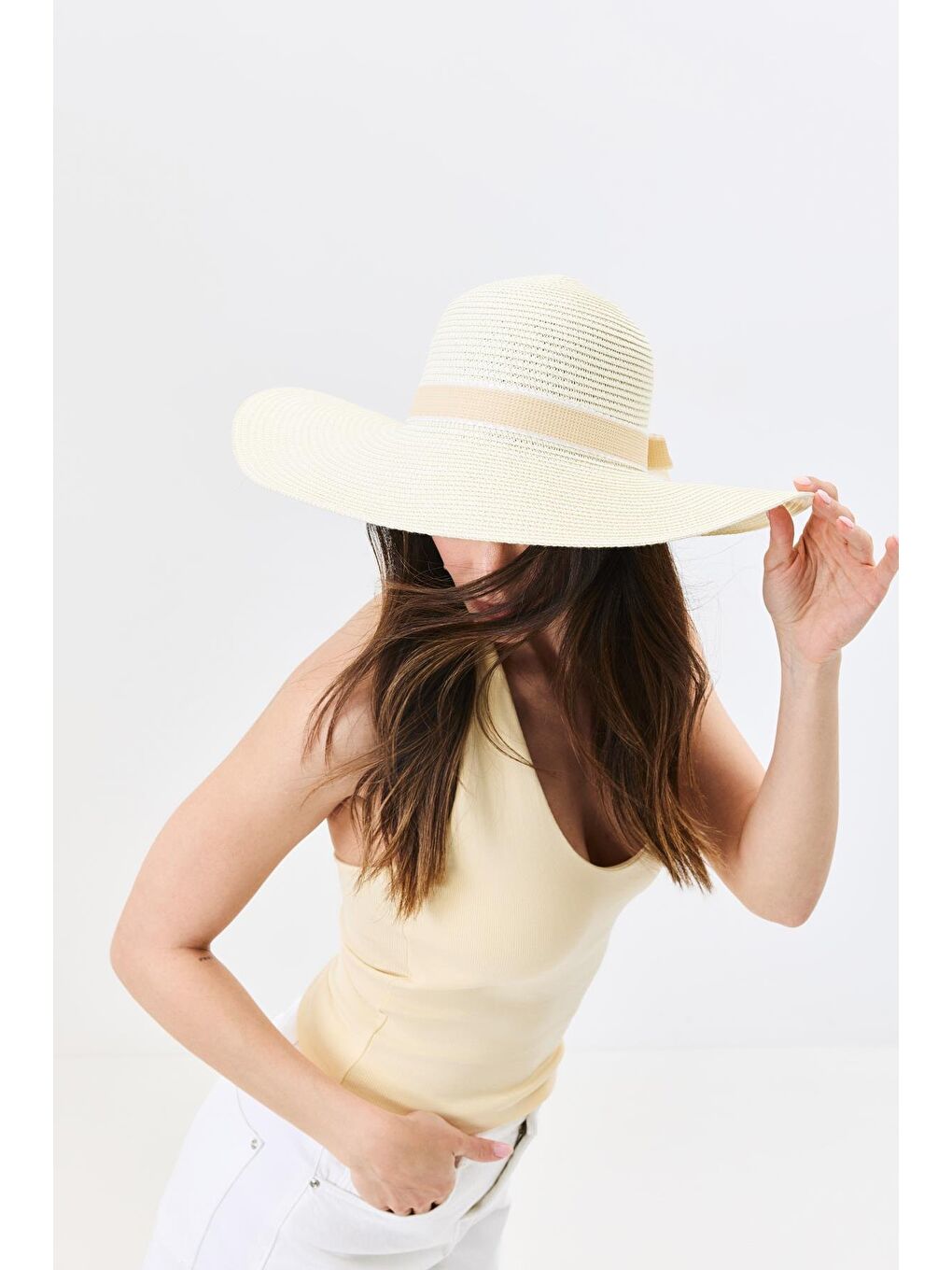 Ekru Geniş Kenar Hasır Plaj Şapkası Y25730-04 Krem