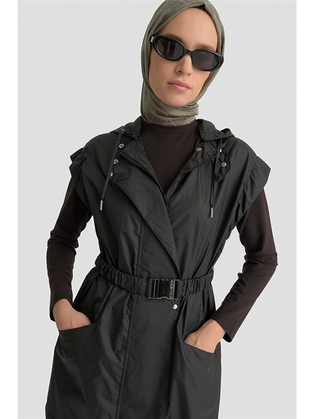 Seyyar Kollu Ve Kapüşonlu Yağmurluk 25Y7816 Siyah-1