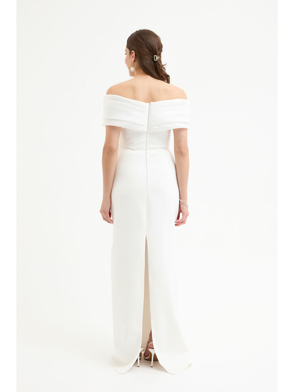 Kadın Beyaz Madonna Yaka Organze Detay Uzun Abiye Elbise-4