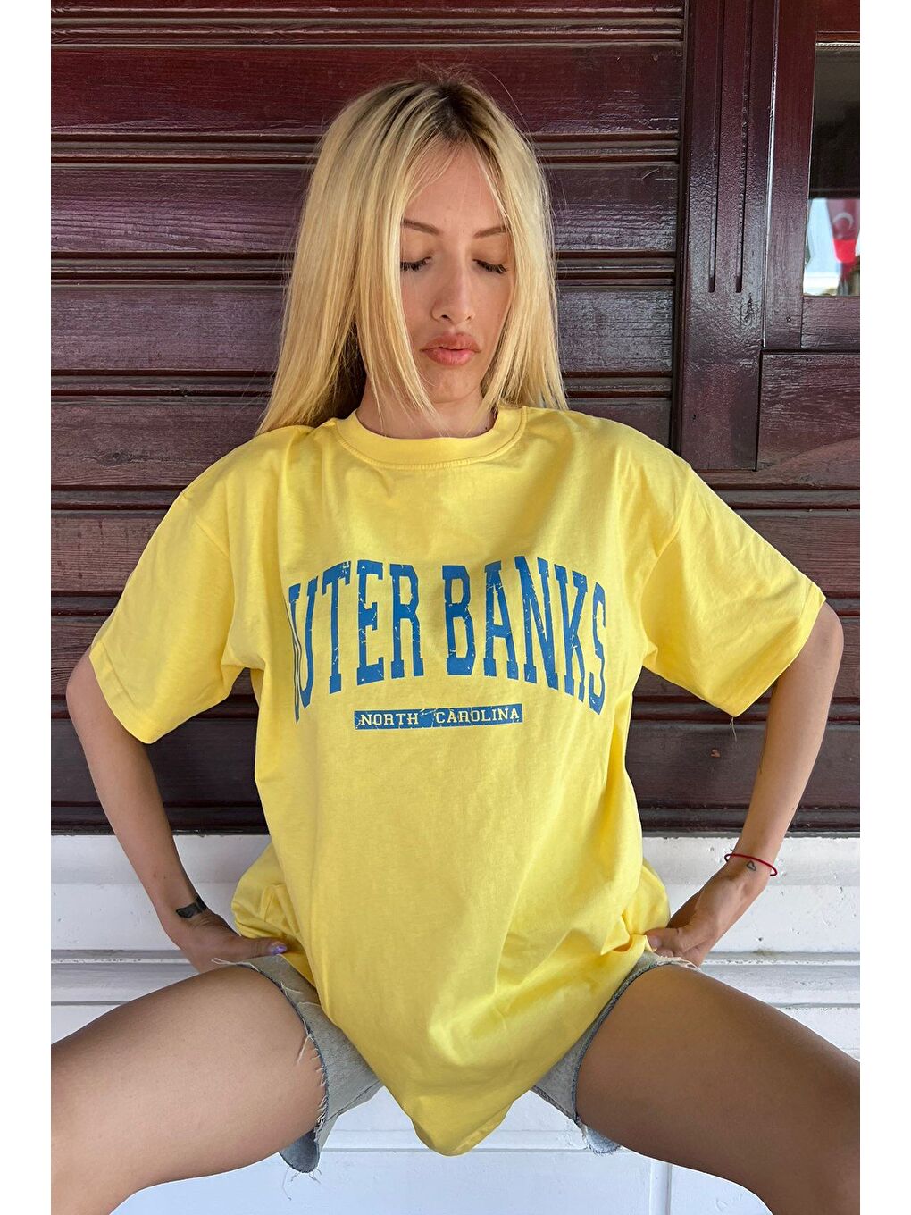 Sarı Baskılı Oversize Yuvarlak Yaka Kadın Tişört-7