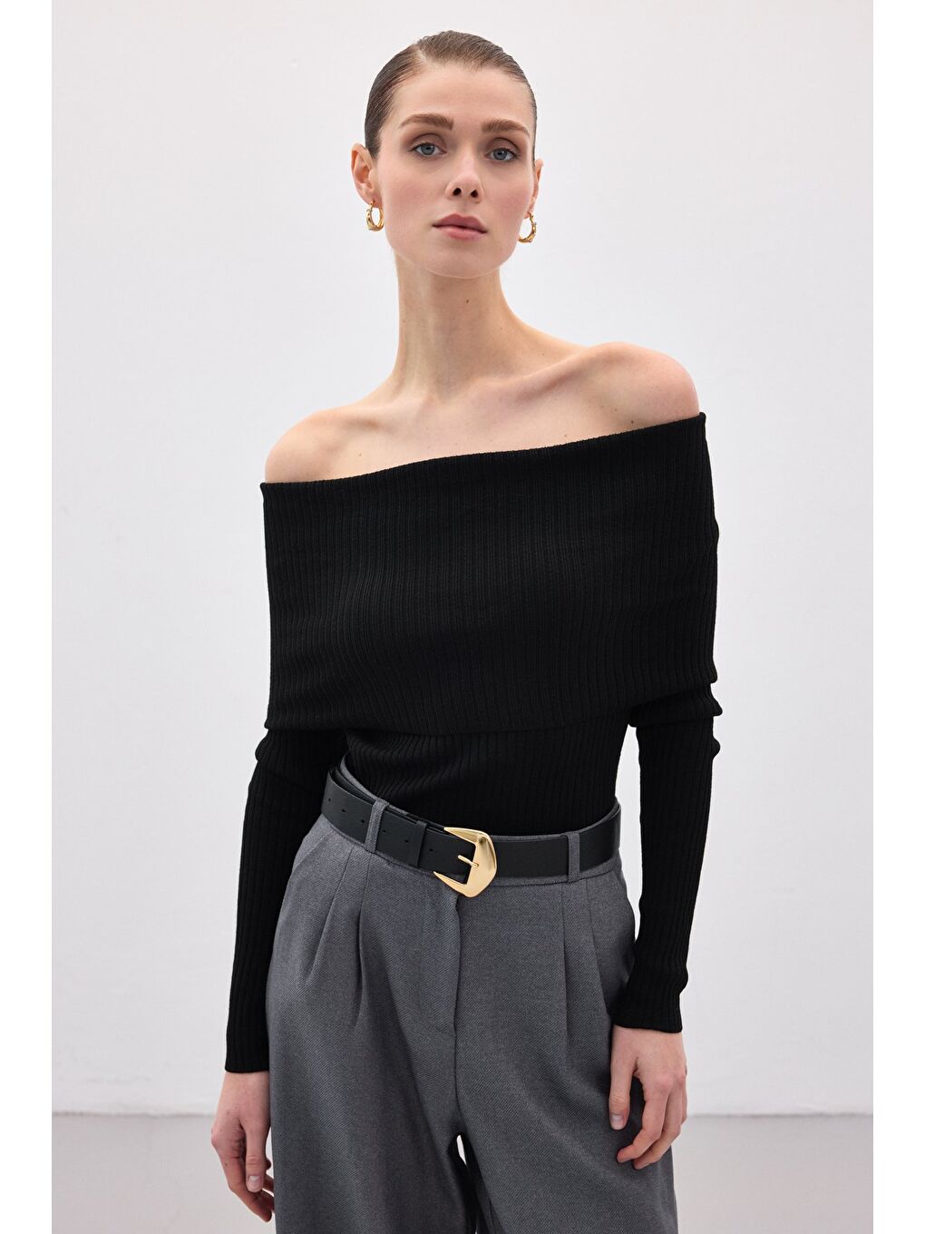 Madonna Yaka Triko - Siyah-3