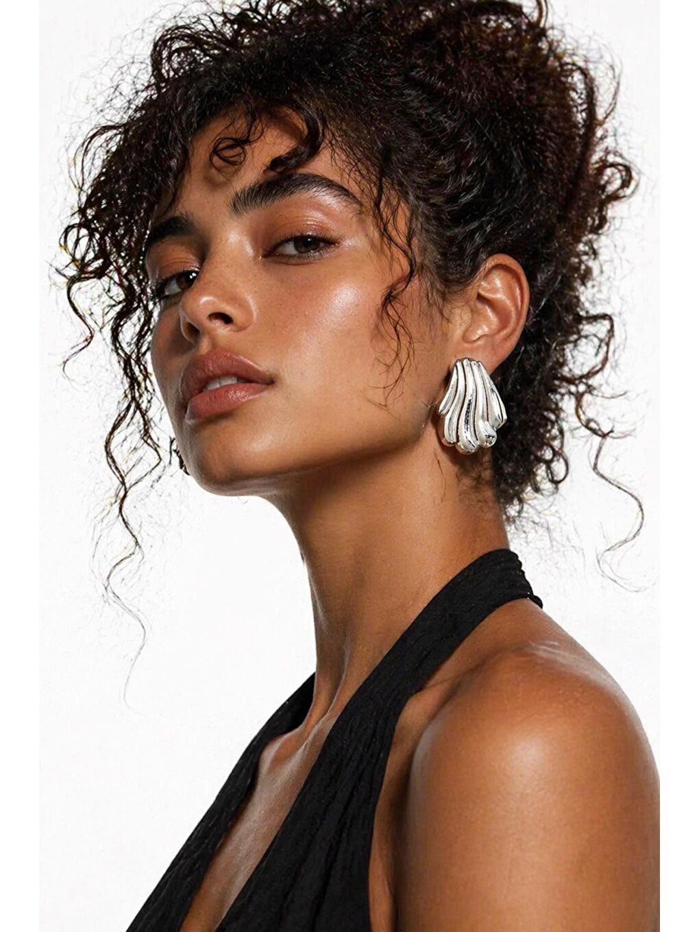 Gri Serafina Gümüş Renk Vintage Dalga Çelik Küpe-1