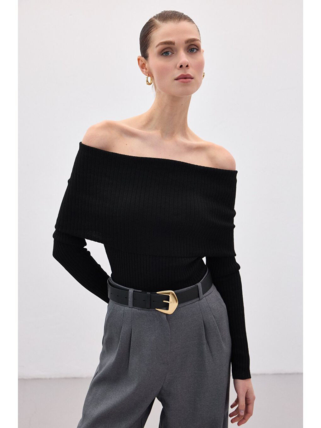 Madonna Yaka Triko - Siyah-4