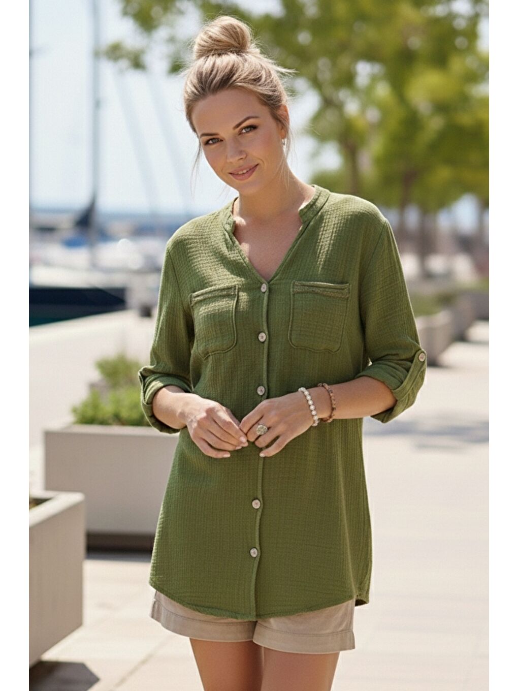 Yeşil Hakim Yaka Düğmeli 3/4 Kol Çift Cepli Arkası Fistolu Casual Müslin Salaş Dokuma Gömlek 74 65-5