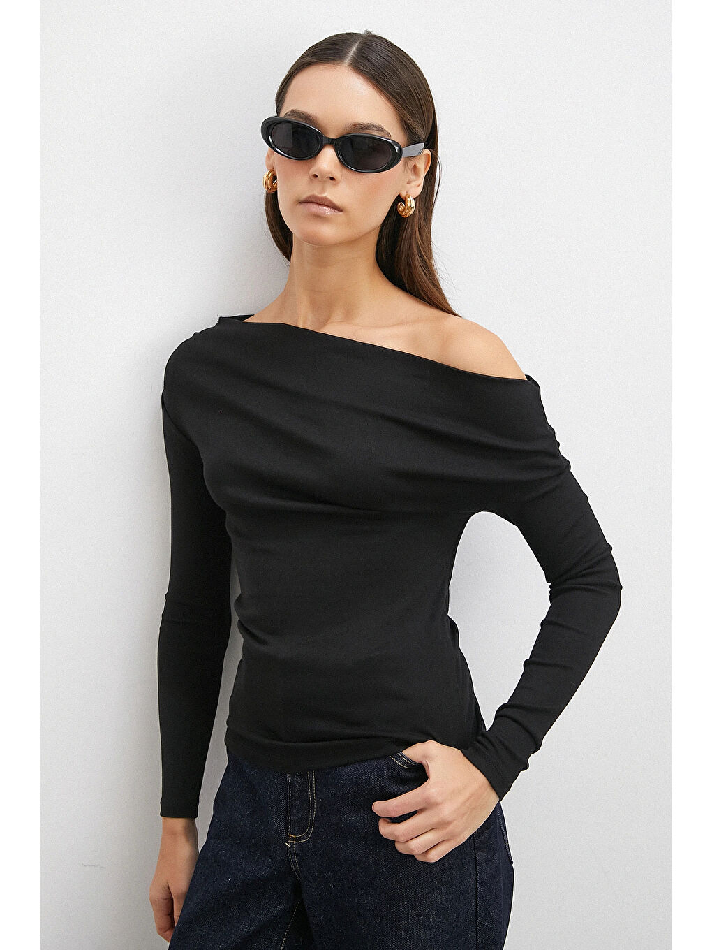 Omuz Pileli Uzun Kol Bluz Siyah-3