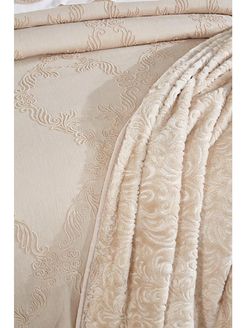 Sahra 10 Parça Battaniyeli Çeyiz Seti Bej-7