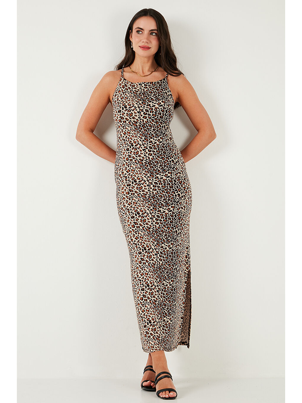 Kahverengi Slim Fit Yırtmaç Detaylı Midi Boy Kadın Elbise 5866224-5