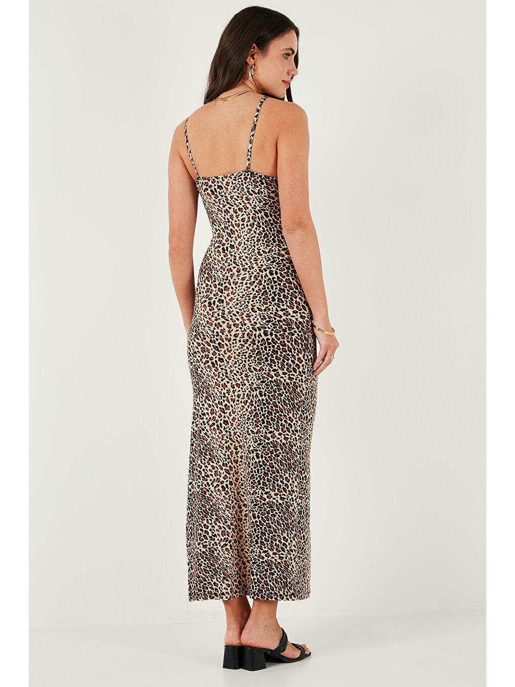 Kahverengi Slim Fit Yırtmaç Detaylı Midi Boy Kadın Elbise 5866224-6