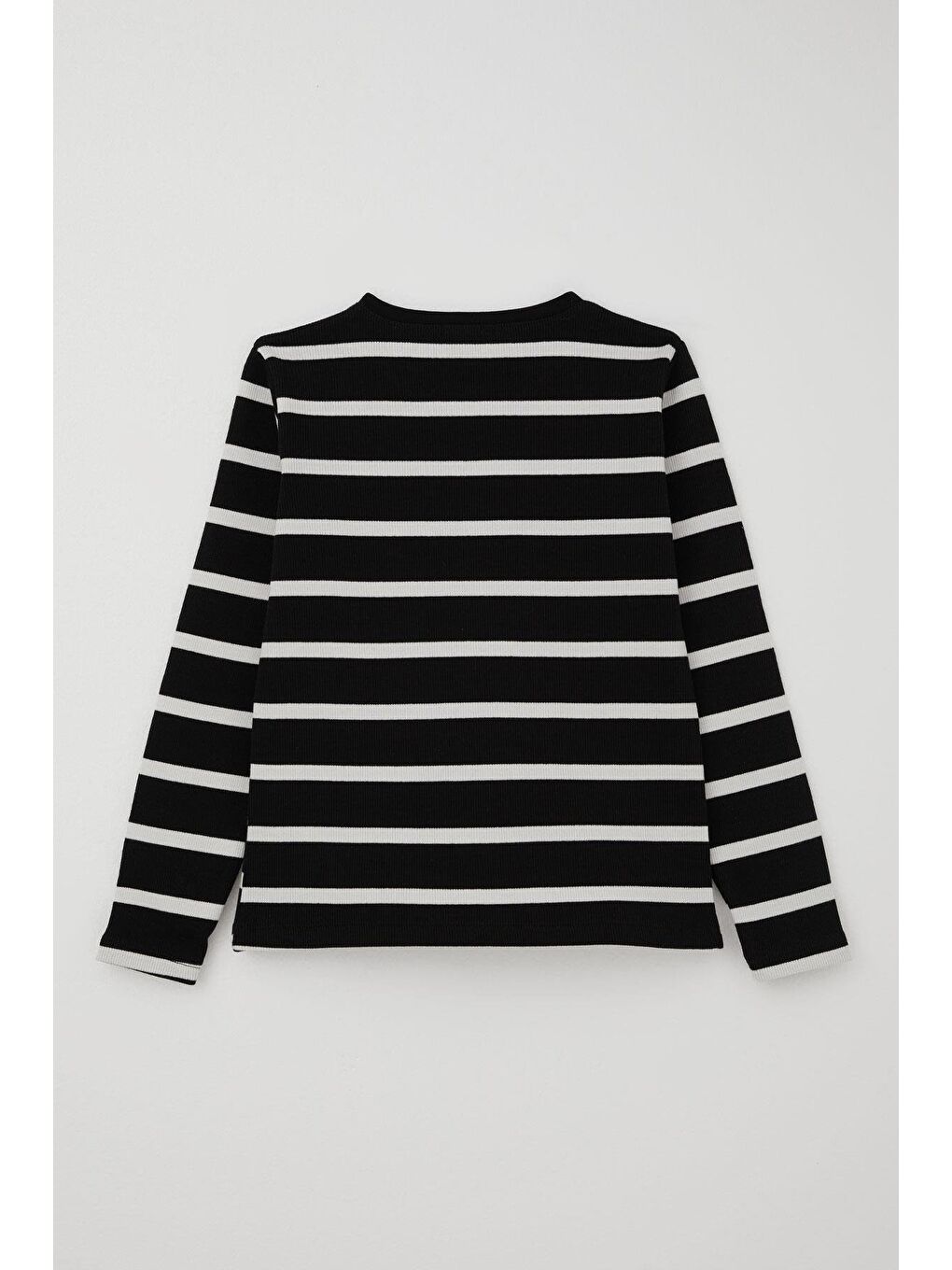 Kız Çocuk Pantolonlu Takım Parmak Geçmeli Arma Detaylı Siyah (8-14 Yaş)-3