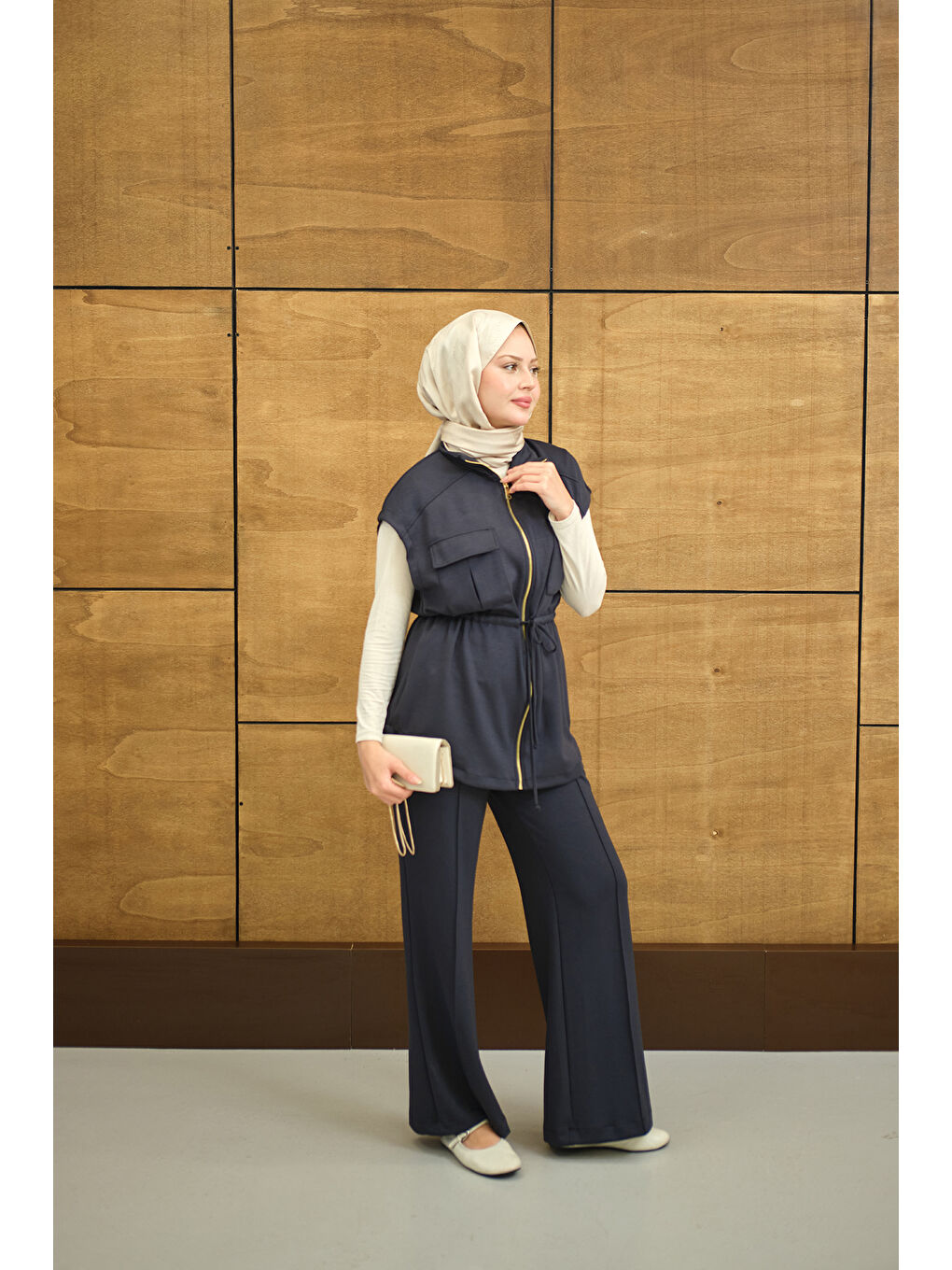 Gri Kadın Beli Ayarlanabilir Gold Fermuar Detay Yelekli Takım Füme-1