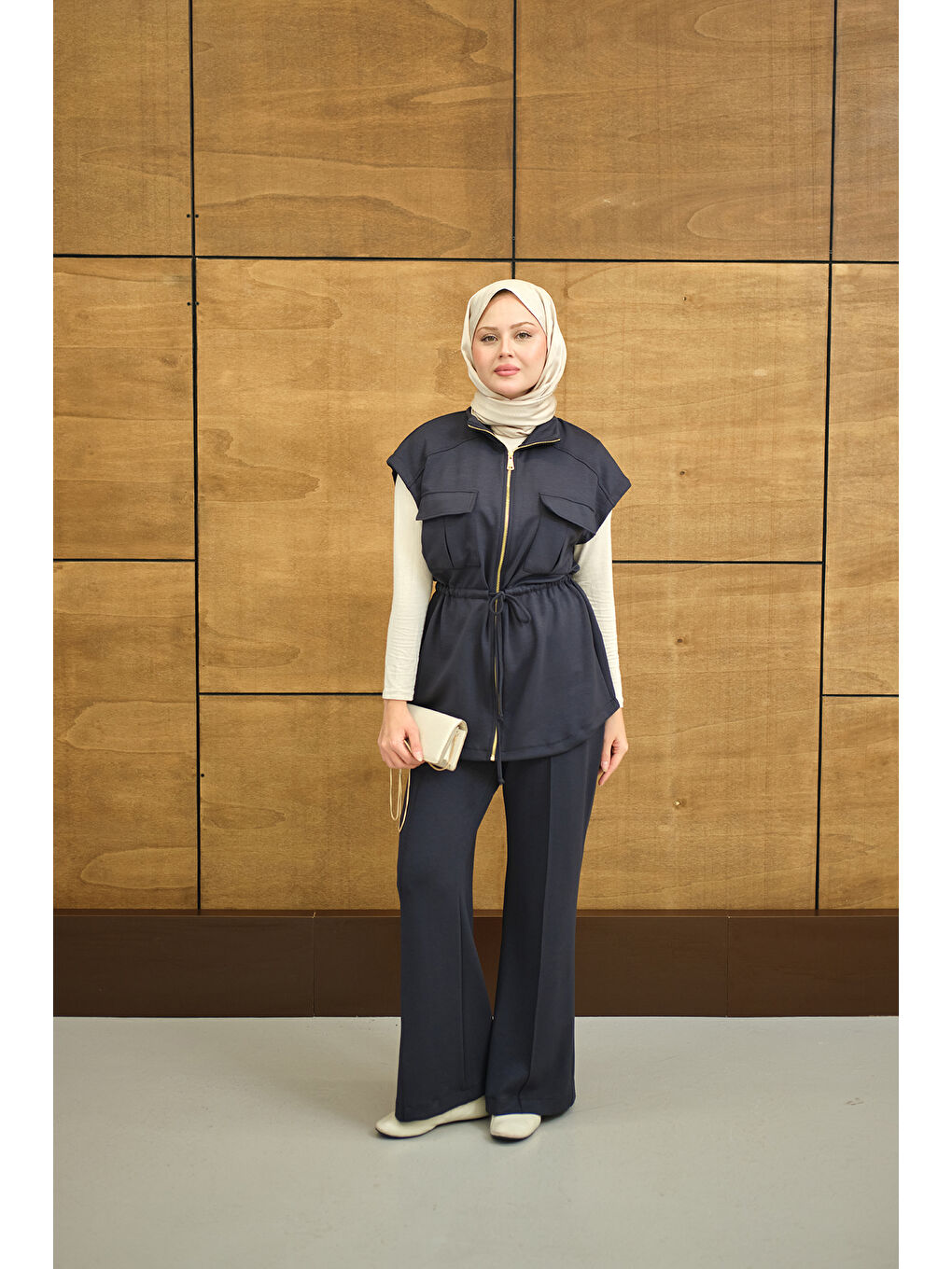 Gri Kadın Beli Ayarlanabilir Gold Fermuar Detay Yelekli Takım Füme-2