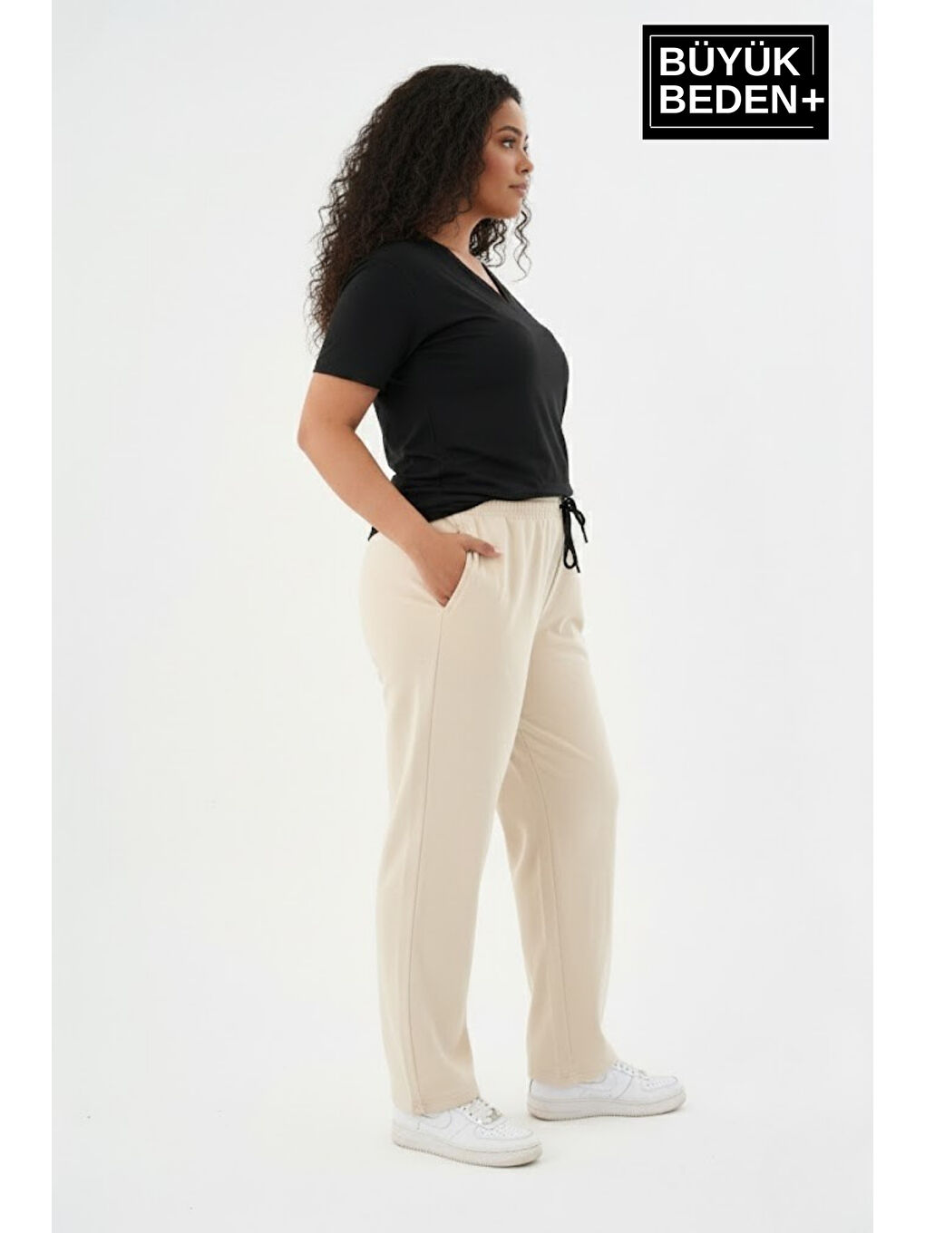 Bej Kadın Büyük Beden Rahat Kesim Lastikli Bel Paça Reçmeli Eşofman Altı SPR26EAK952-1