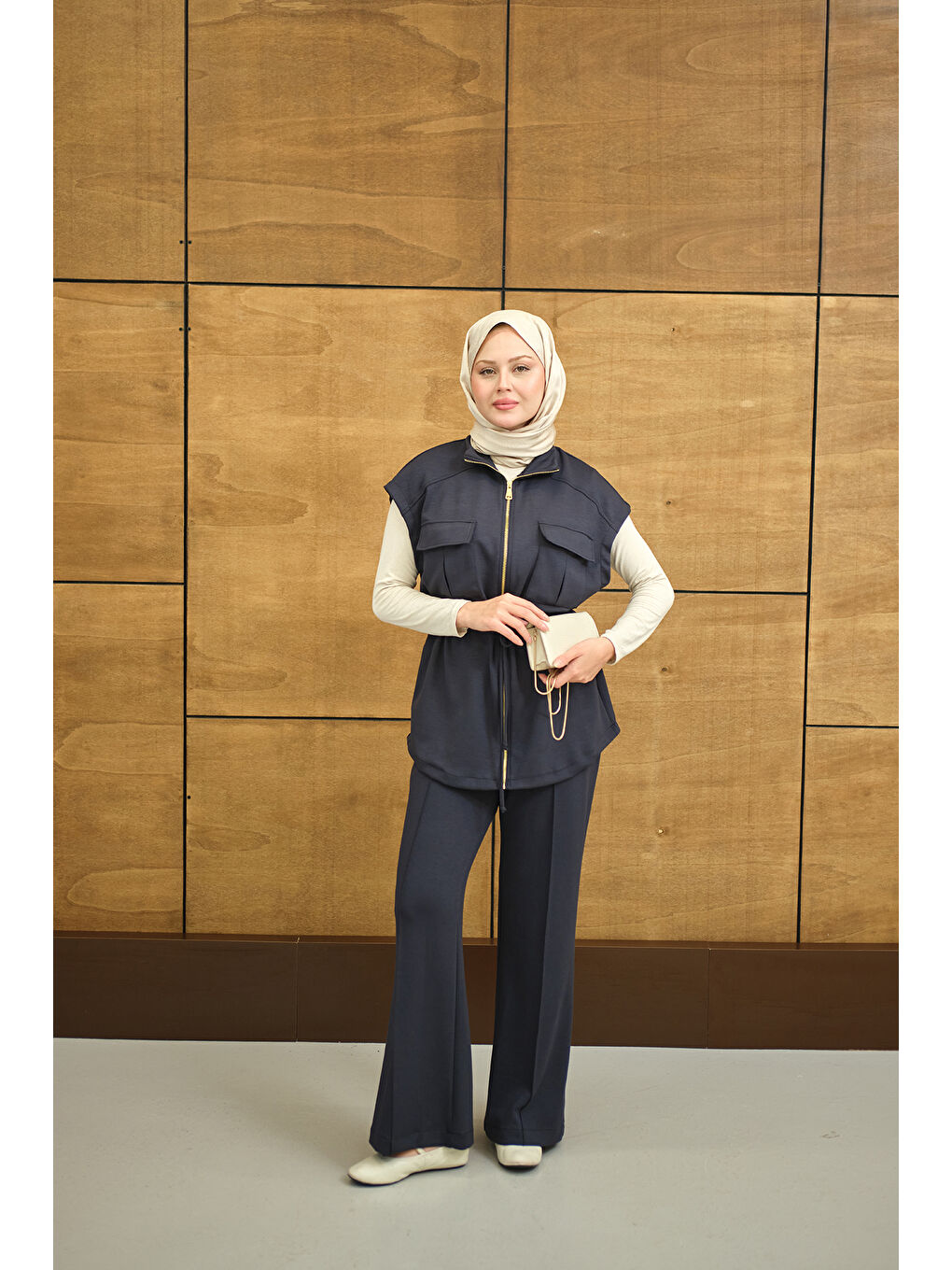 Gri Kadın Beli Ayarlanabilir Gold Fermuar Detay Yelekli Takım Füme-4