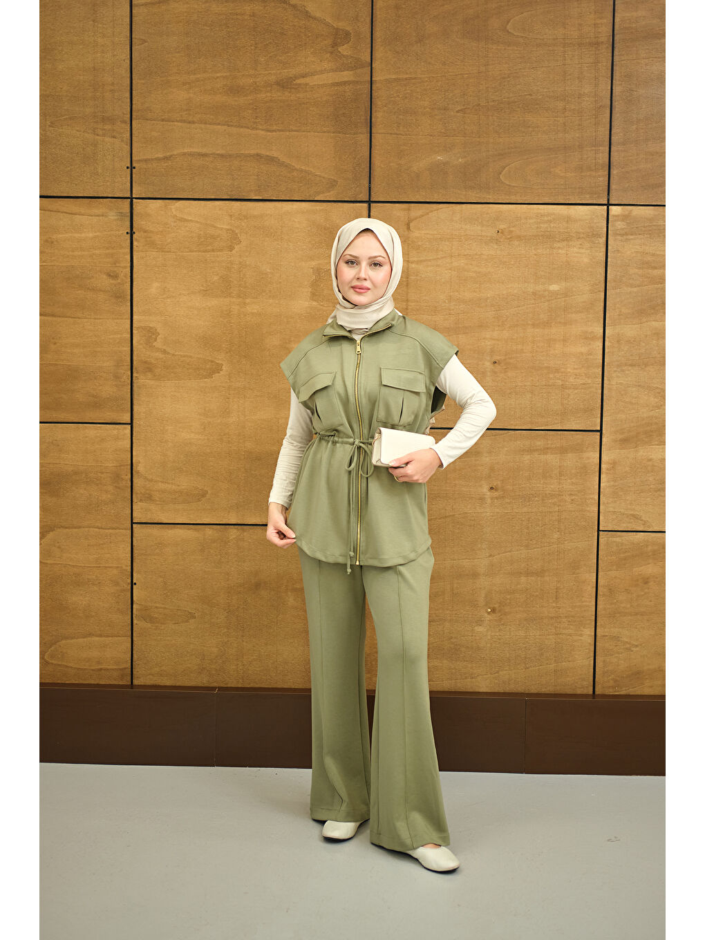 Kadın Beli Ayarlanabilir Gold Fermuar Detay Yelekli Takım Açık Yeşil-2