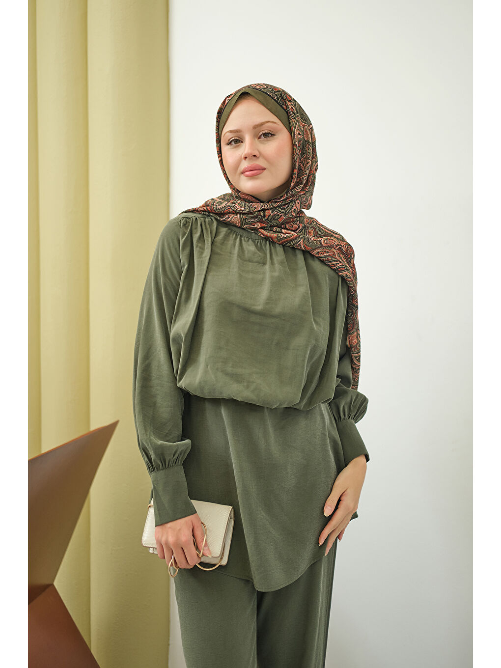 Kadın Hakim Yaka Balon Bel Volanlı Slimfit Tencele Takım Yeşil-3