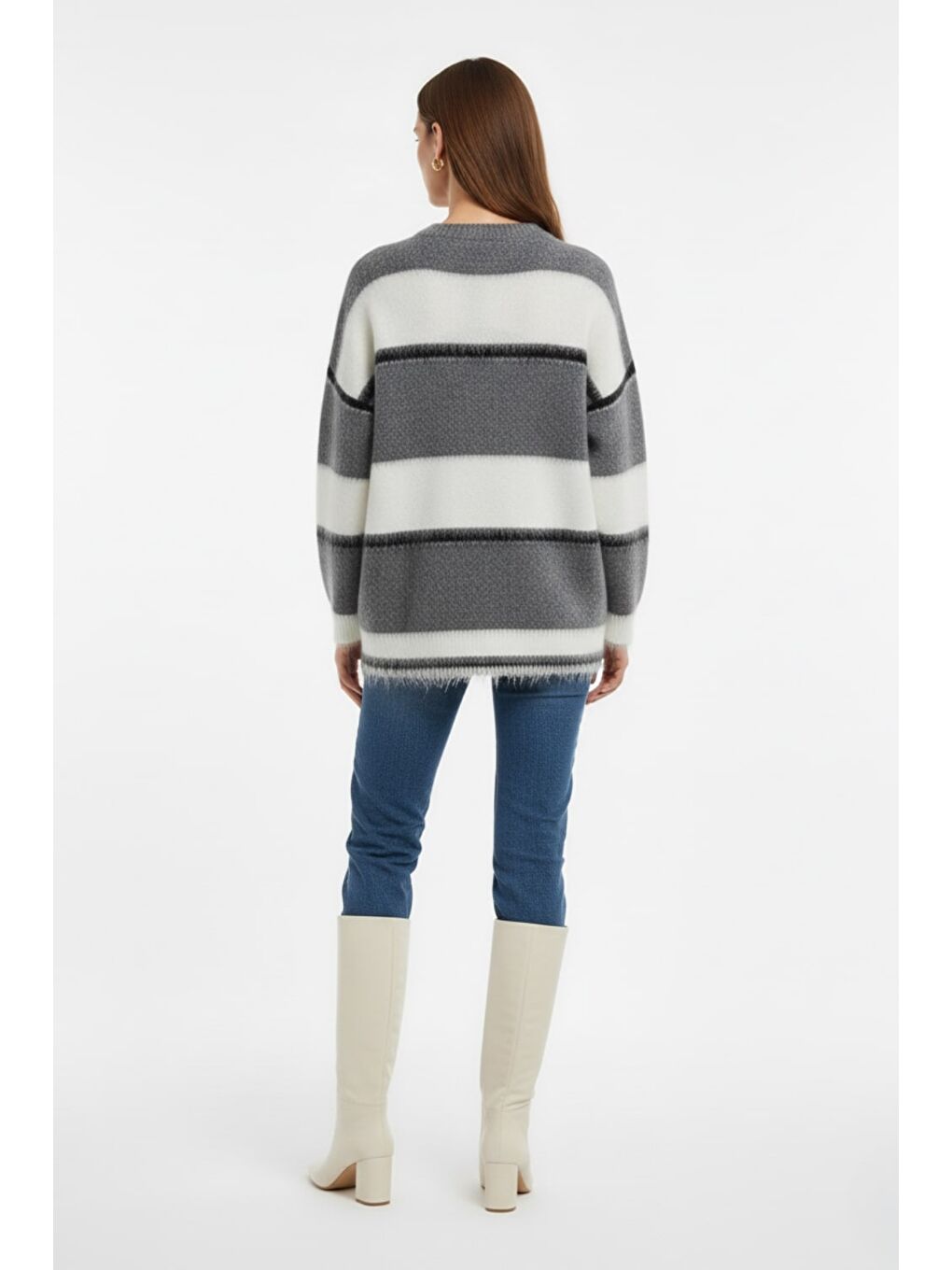 Füme Oversize Yumuşak Doklu Gri Ekru Çizgili Triko Kazak-2