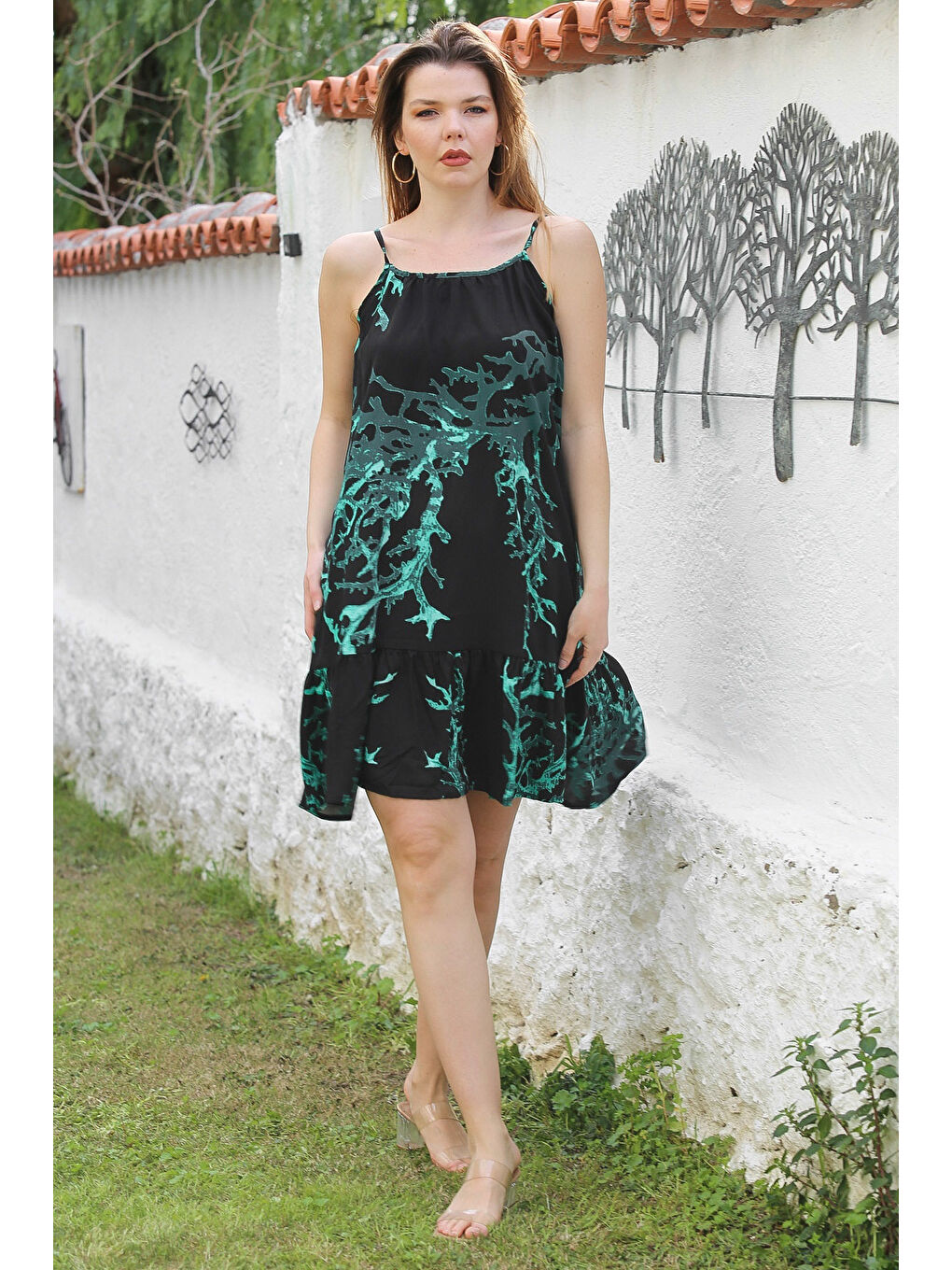 Siyah Eteği Fırfırlı Ayarlanabilir Askılı Allover Baskılı Casual Viskon Dokuma Elbise 105 66-2