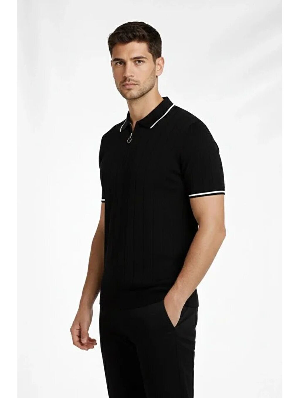 Siyah Erkek Fermuarlı Yaka Fitilli Triko Kısa Kollu Regular Fit Tişört
