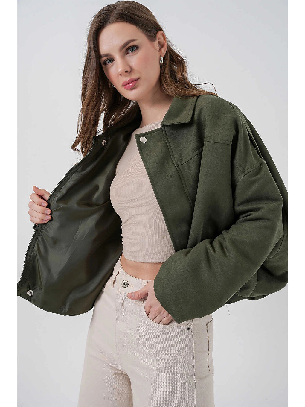Kadın Yeşil Oversize Fermuar ve Çıt Çıt Kapamalı Cepsiz Süet Deri Ceket HZL25W-BD107301-1