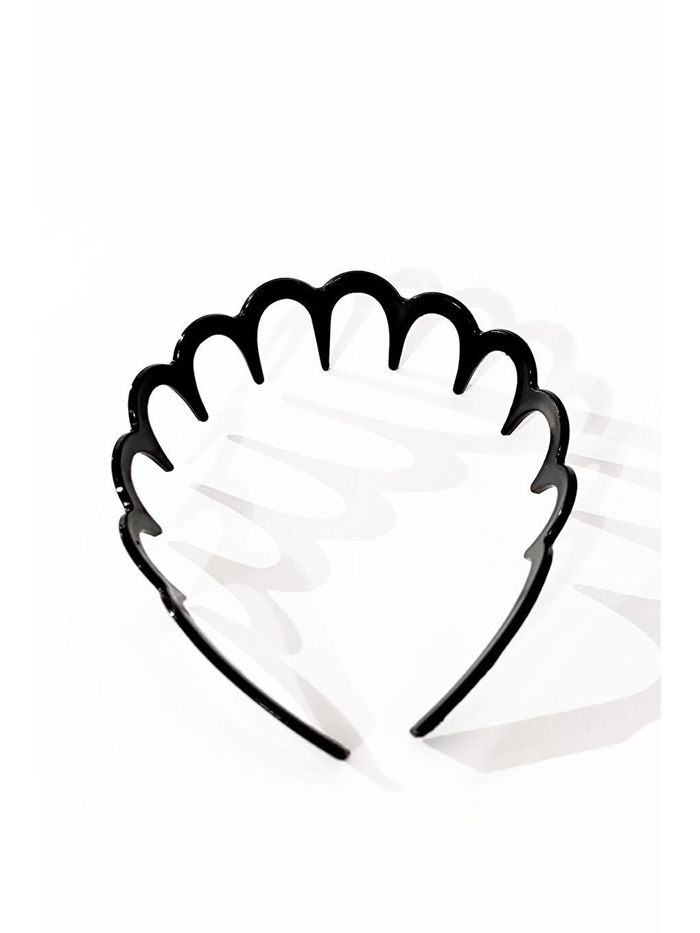 Siyah Geçmeli Dişli Kaplumbağa Sırtı Asetat Kadın Taç-5