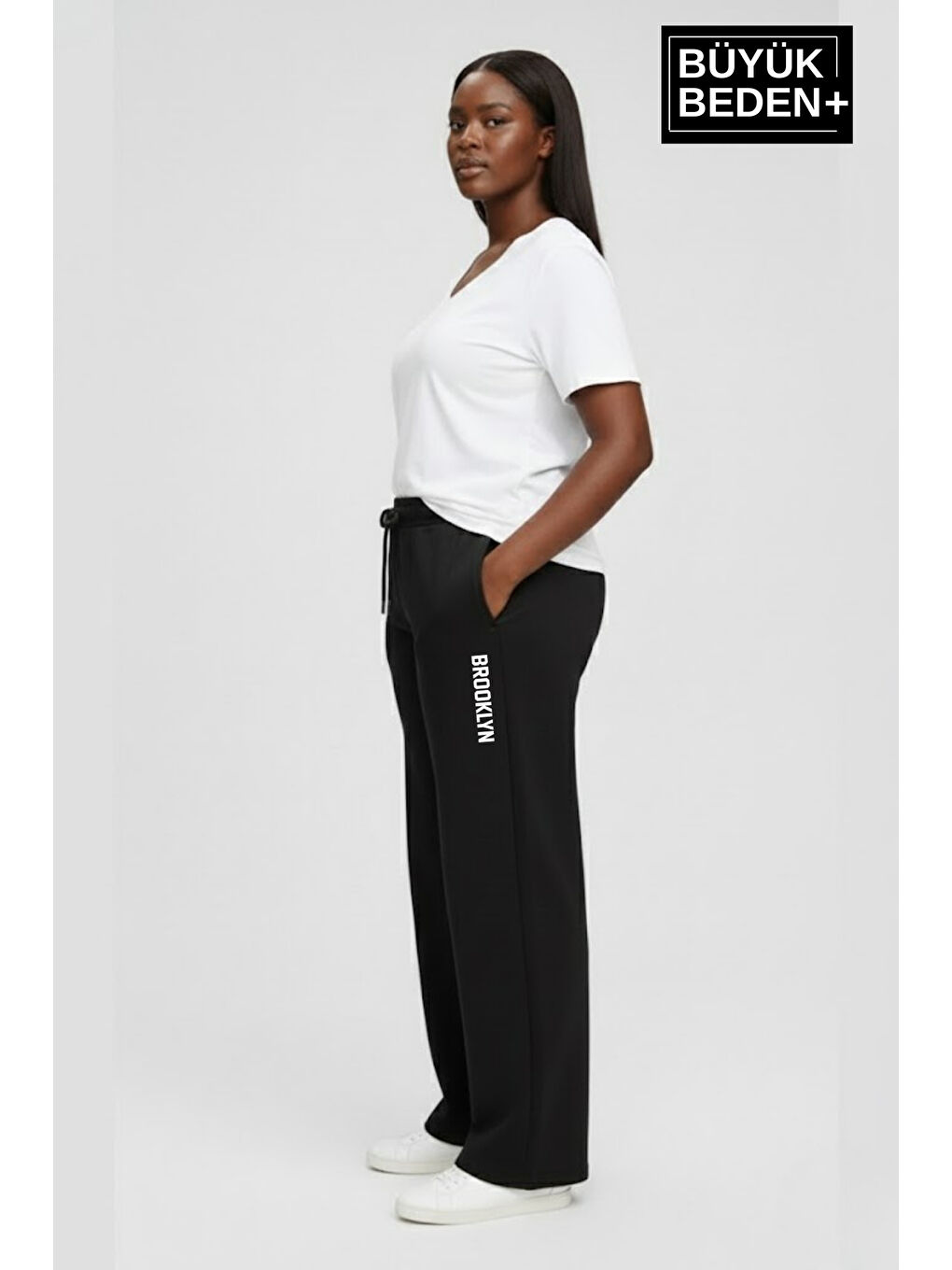 Siyah Kadın Büyük Beden BROOKLYN Baskılı Rahat Kesim Lastikli Bel Paça Reçme Eşofman Altı SPR26EAK952-2