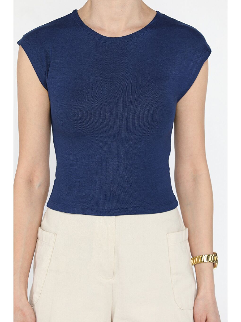 Lacivert Bisiklet Yaka Sıfır Kol Kadın Tişört-2