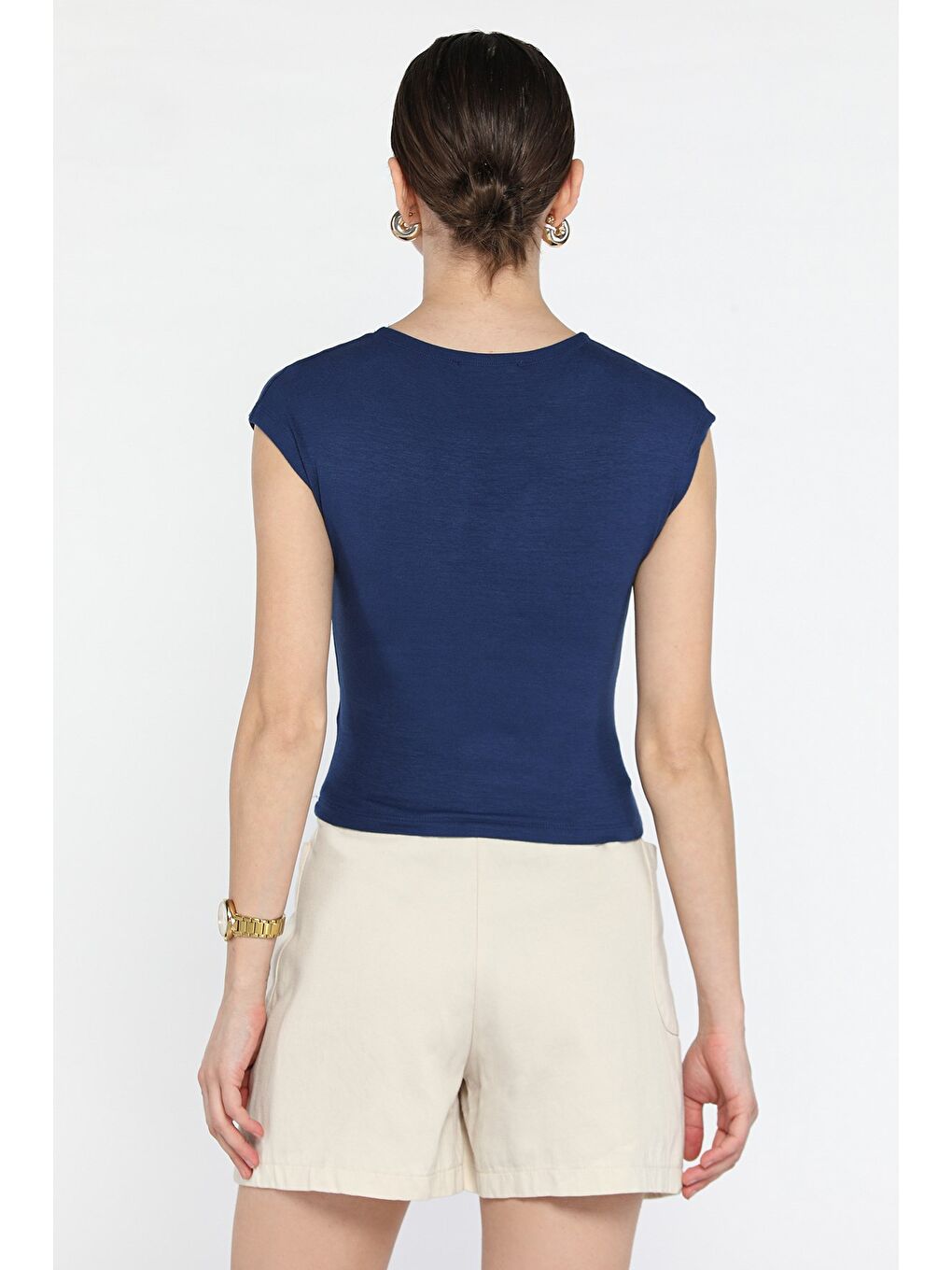 Lacivert Bisiklet Yaka Sıfır Kol Kadın Tişört-3