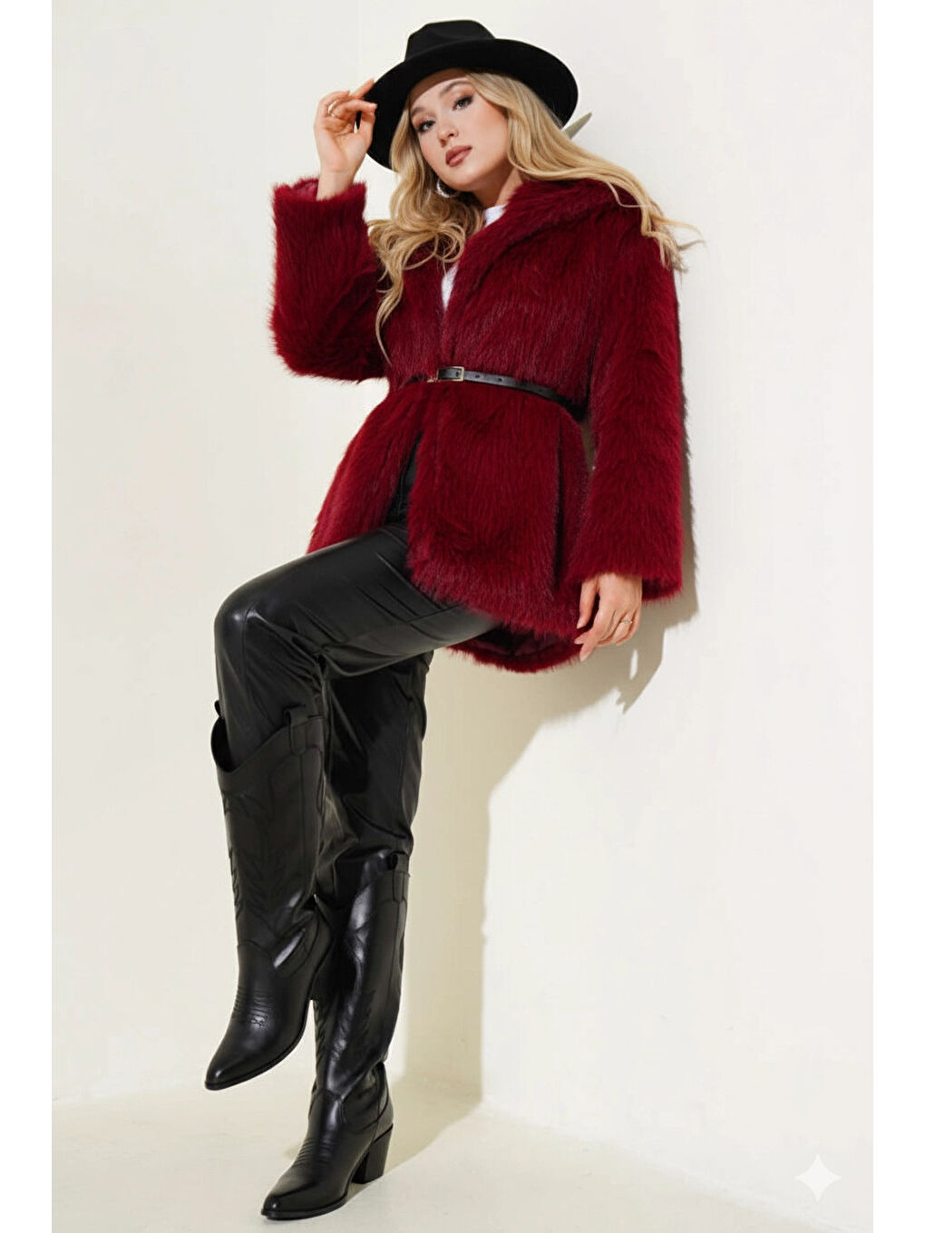 Kadın Bordo Kemer Detaylı Astarlı Pelüş Kürk Mont HZL25W-BD191561-1