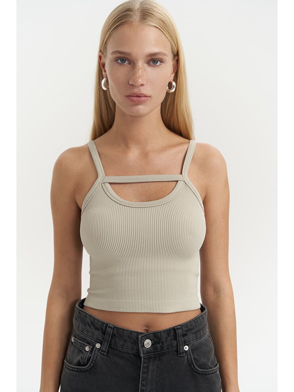 Mai Collection Noam Soft Haki Ön Detay Fitilli Crop - 1