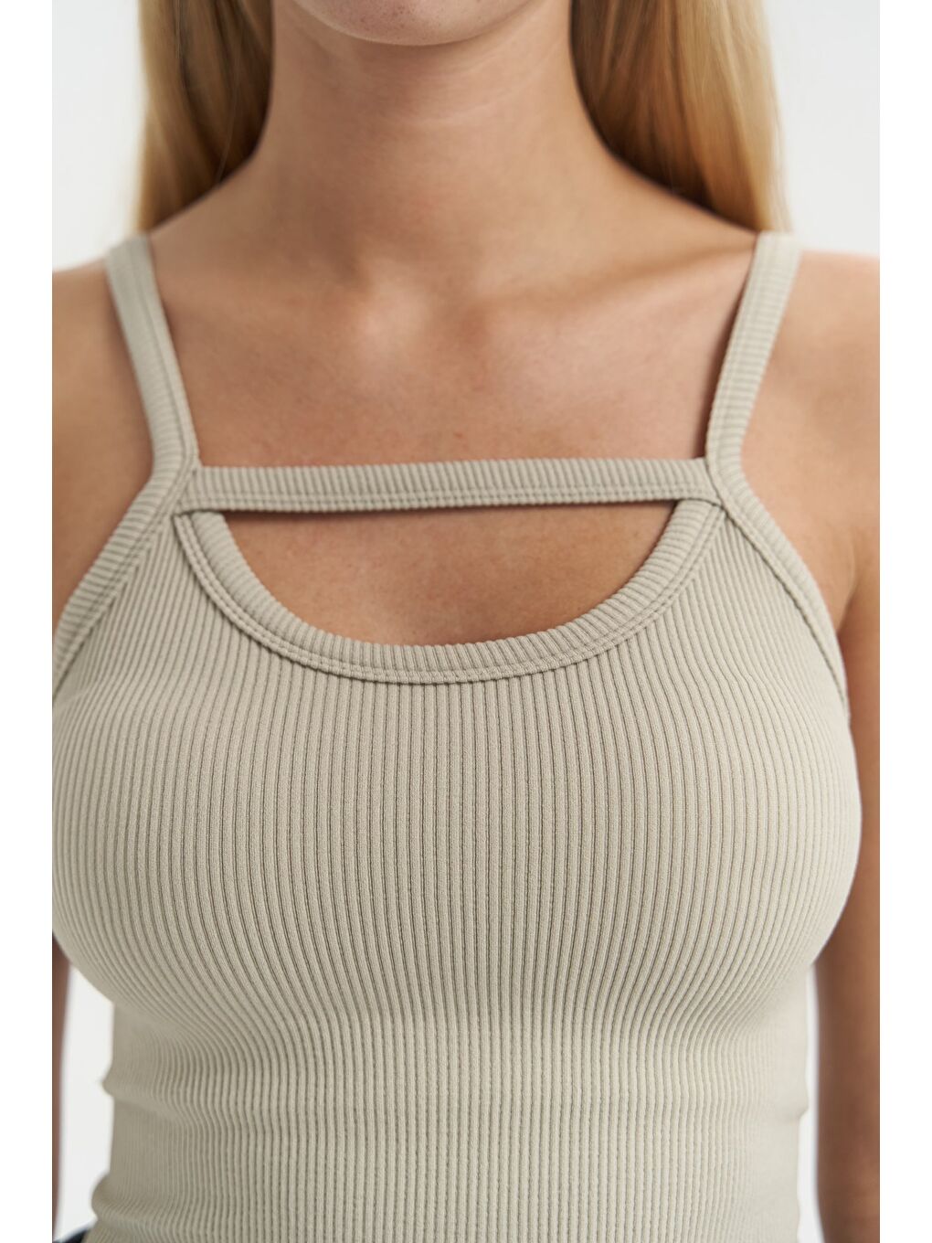 Mai Collection Noam Soft Haki Ön Detay Fitilli Crop - 4