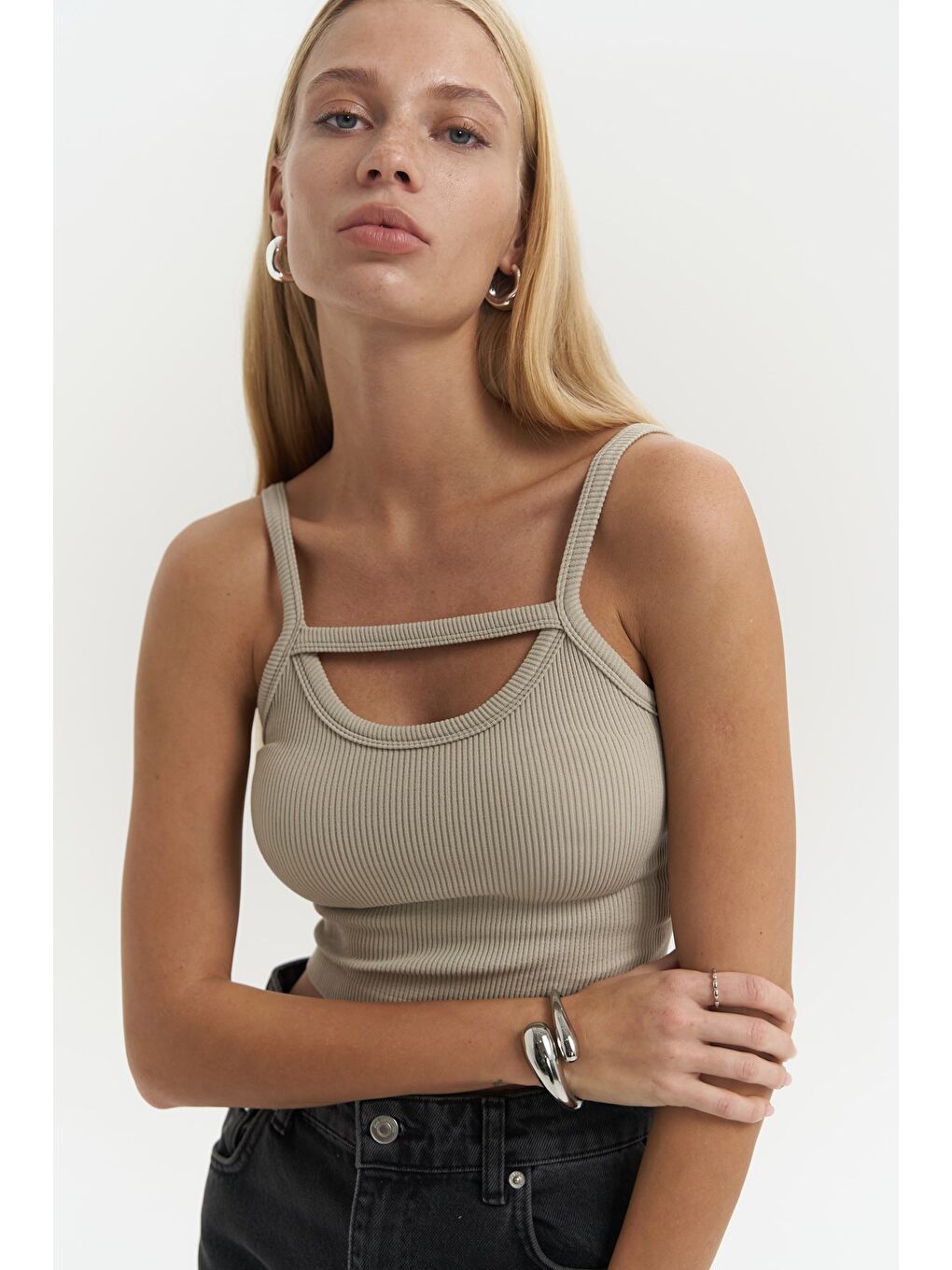 Mai Collection Noam Soft Haki Ön Detay Fitilli Crop - 6