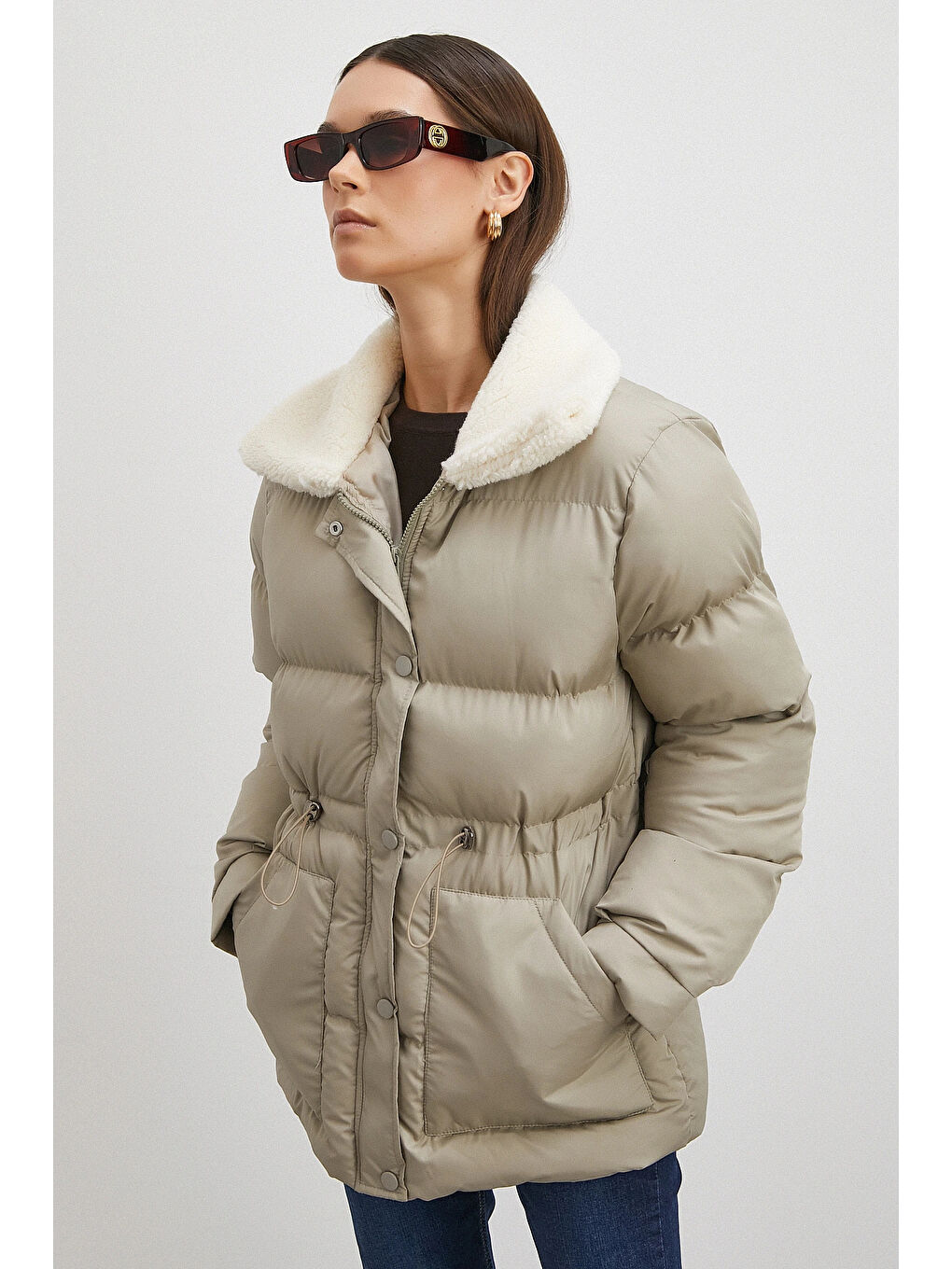 Kürk Yakalı Şişme Mont Bej