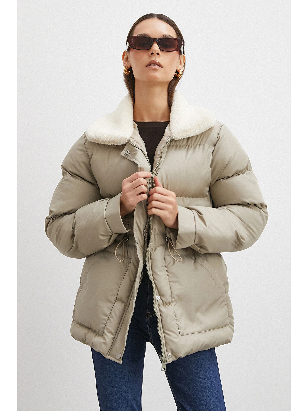 Kürk Yakalı Şişme Mont Bej-3