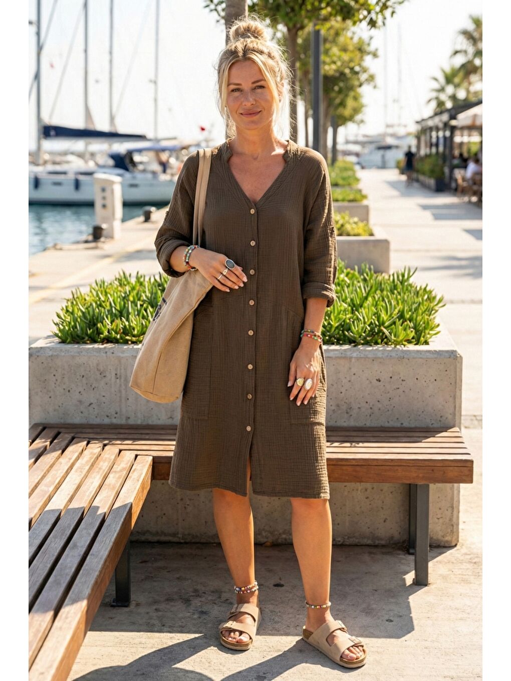 Kahverengi Hakim Yaka Düğmeli 3/4 Kol Kanguru Cepli Casual Müslin Salaş Dokuma Elbise 102 67