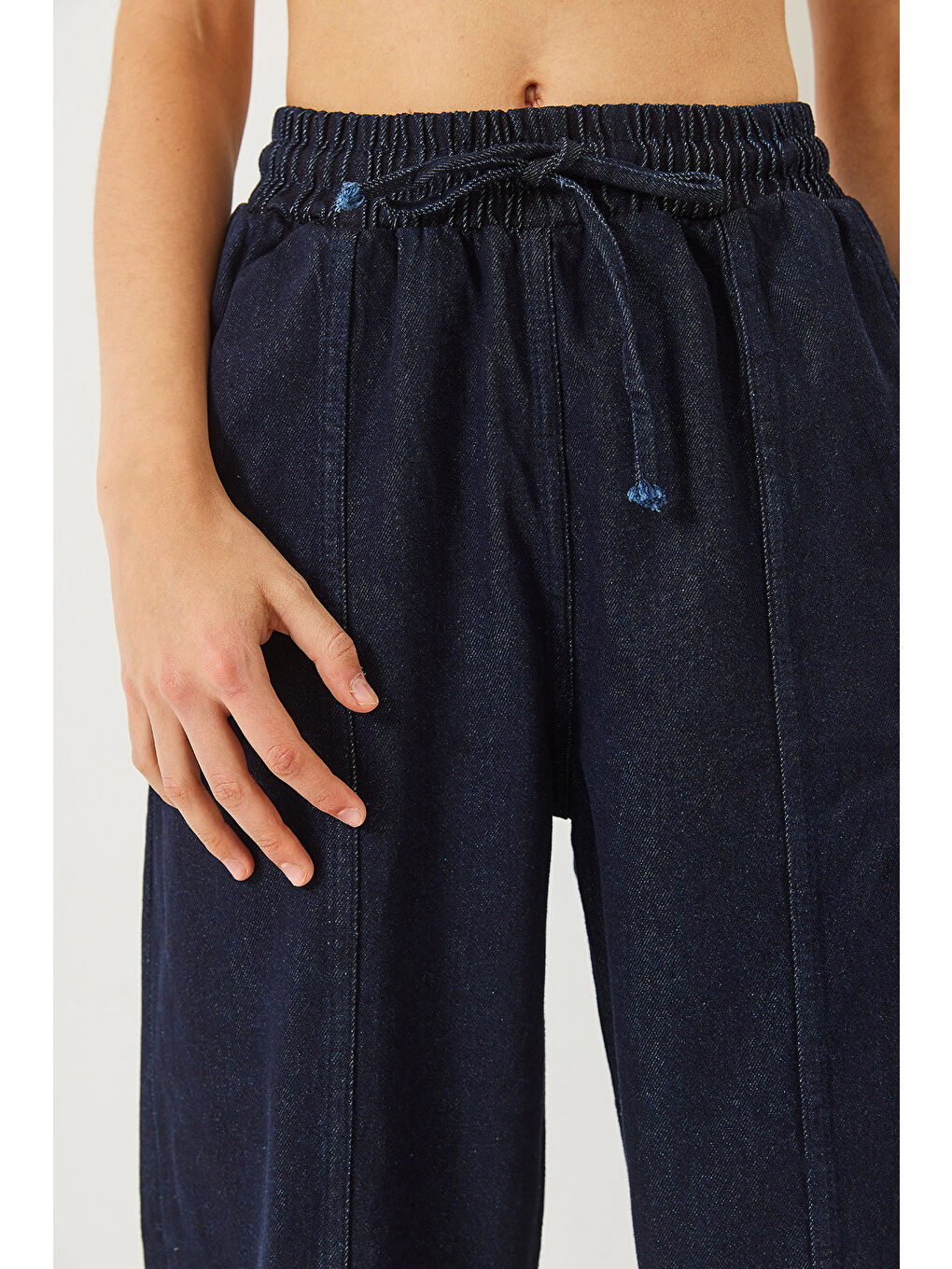 Lacivert Kadın Beli Lastikli Cepli Jogger Denim Pantolon-5