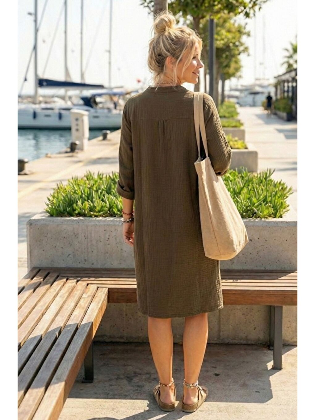 Kahverengi Hakim Yaka Düğmeli 3/4 Kol Kanguru Cepli Casual Müslin Salaş Dokuma Elbise 102 67-3