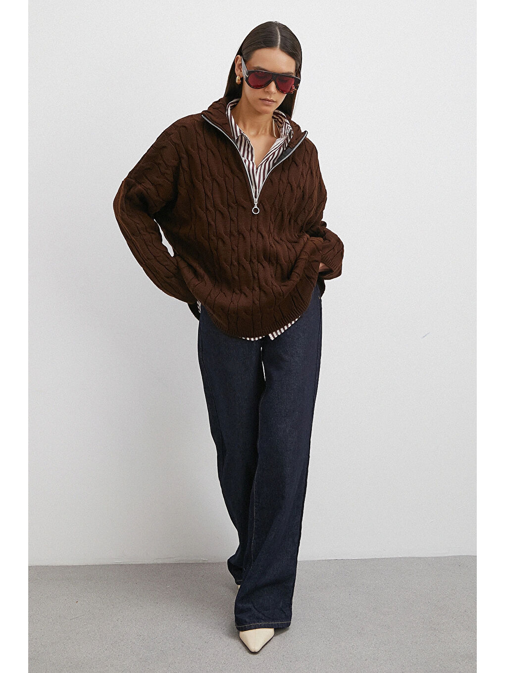 Karışık Saç Örgülü Yarım Fermuarlı Kazak Kahve-1