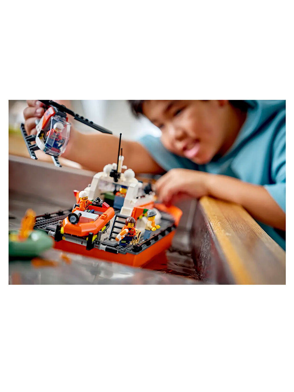 City Sahil Güvenlik Kurtarma Botu ve Helikopteri 60504-7