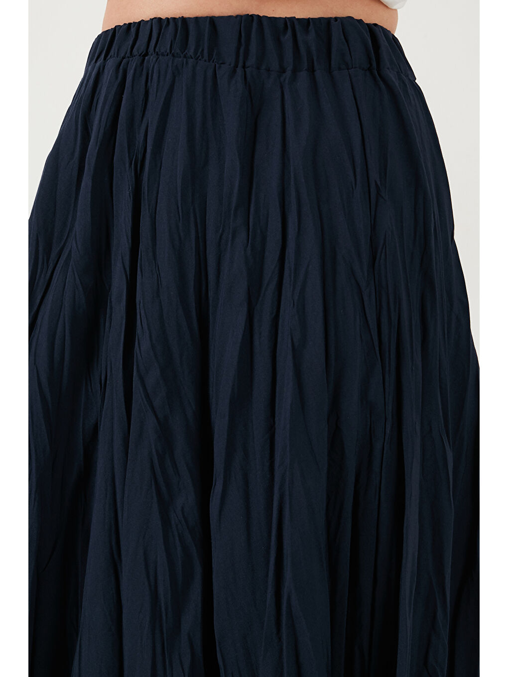 Lacivert Modest Pamuk Karışımlı Regular Fit Kırışık Görünümlü Uzun Kadın Tesettür Etek 6698042-5