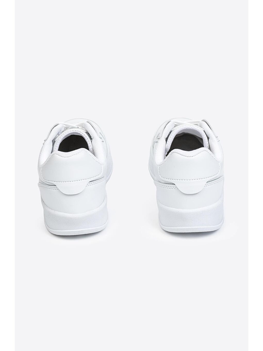 Beyaz Bağcıklı Kadın Günlük Spor Ayakkabı-4