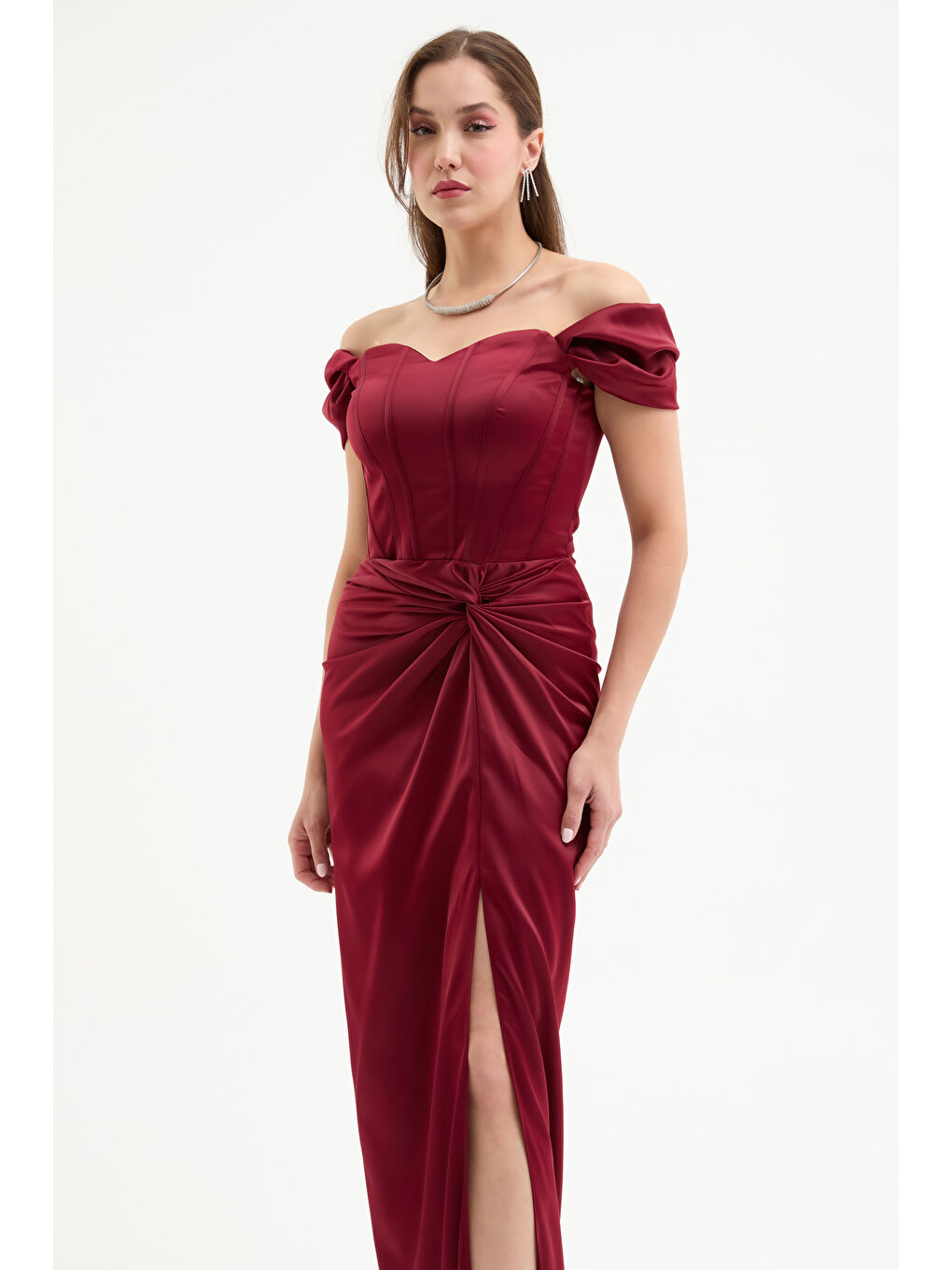 Kadın Bordo Balen Korseli Uzun Saten Abiye Elbise-1