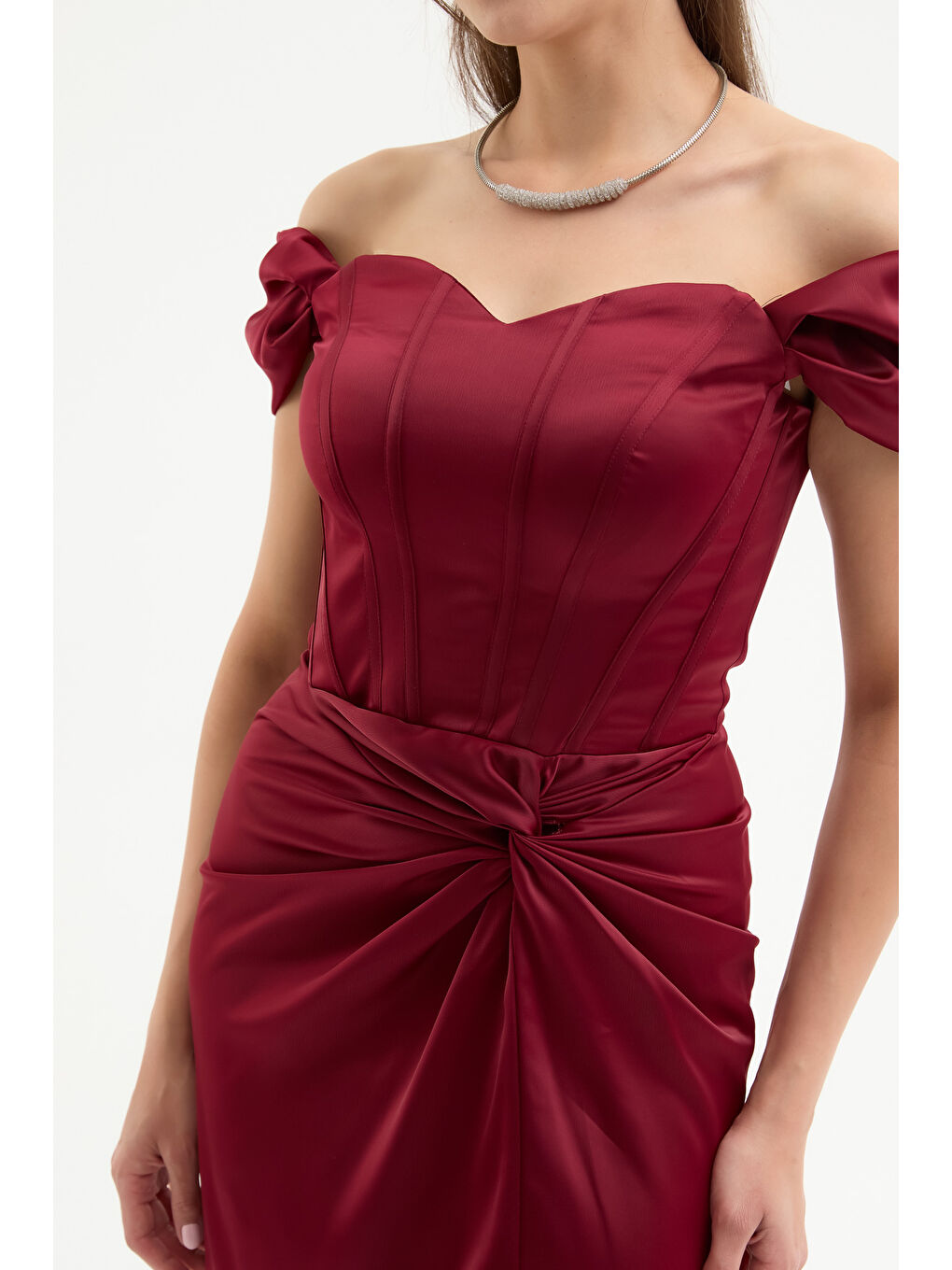 Kadın Bordo Balen Korseli Uzun Saten Abiye Elbise-3