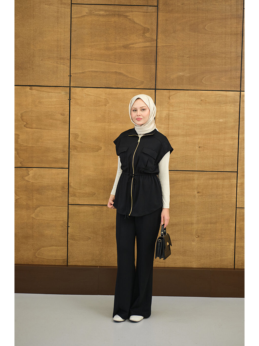 Kadın Beli Ayarlanabilir Gold Fermuar Detay Yelekli Takım Siyah-4