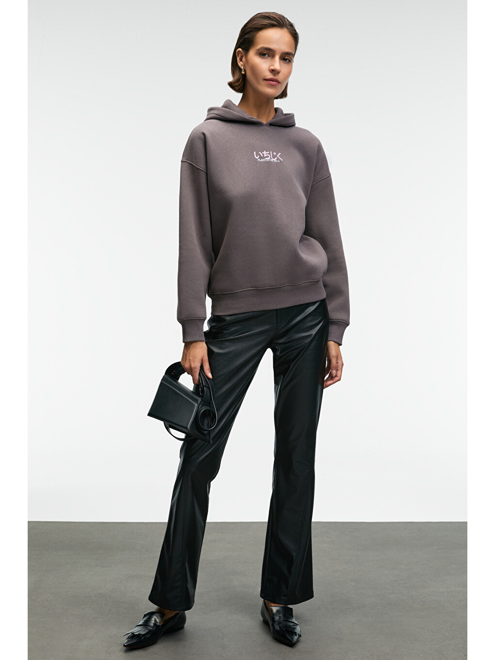 Yanmesa Kadın Oversize Baskı Ve Nakış Detaylı Uzun Kollu Kapüşonlu Antrasit Sweatshirt-2