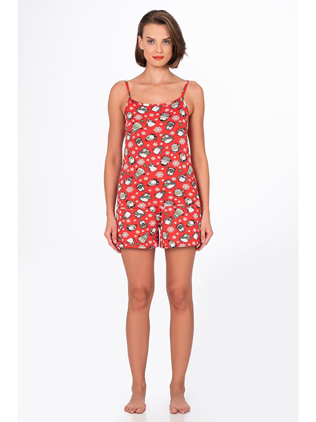 Kadın Kırmızı Desenli İp Askılı Şortlu Pijama Takımı