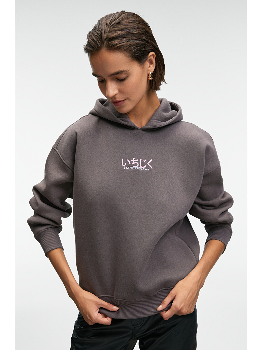 Yanmesa Kadın Oversize Baskı Ve Nakış Detaylı Uzun Kollu Kapüşonlu Antrasit Sweatshirt-3
