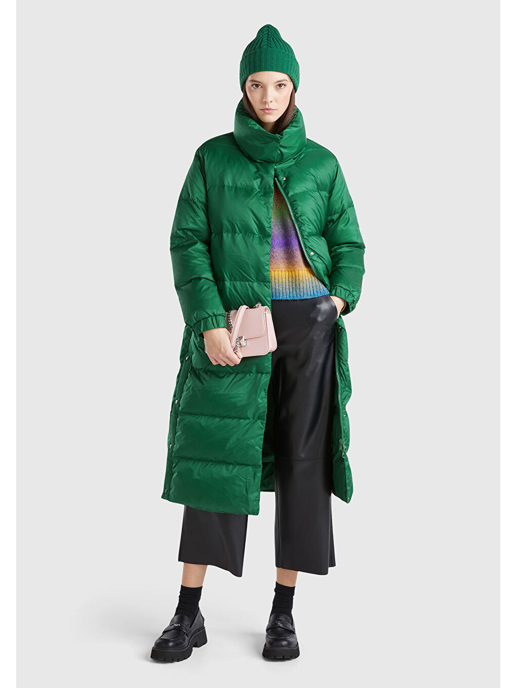 Kadın Yeşil Kaz Tüyü Dolgulu Düğme Kapamalı Yüksek Yaka Uzun Şişme Mont