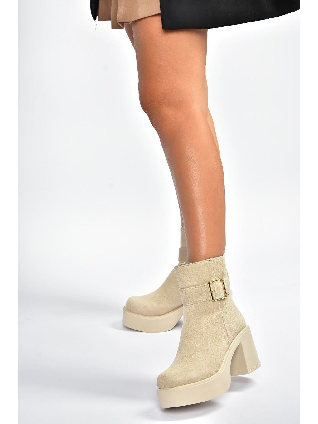 Bej Kadın Bot V726446602-2