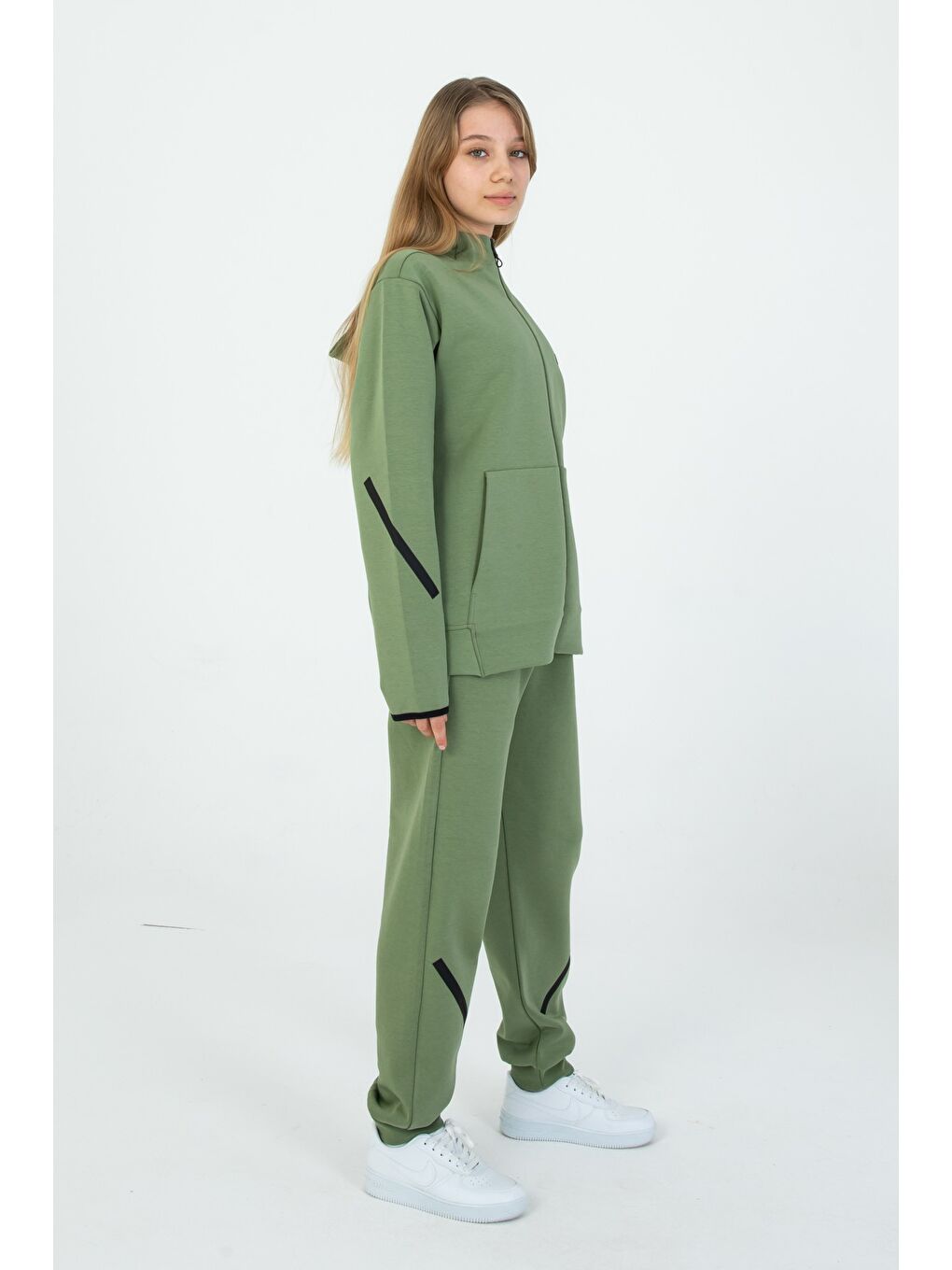 Haki Fermuarlı Çift Cep Detaylı Kapüşonlu Eşofman Takım-1