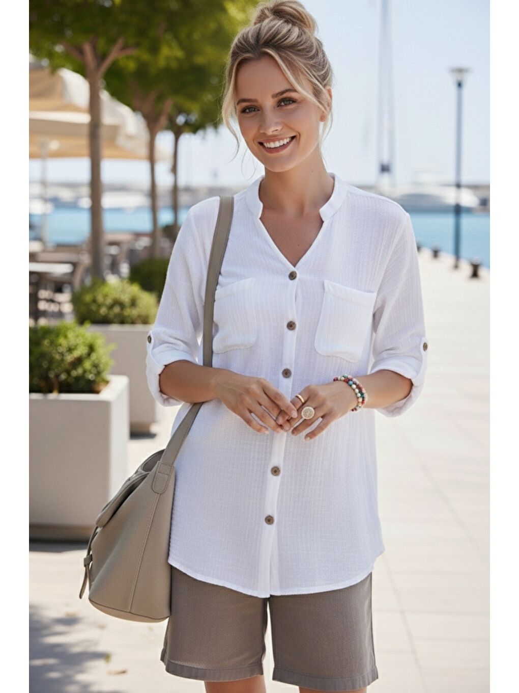 Beyaz Hakim Yaka Düğmeli 3/4 Kol Çift Cepli Arkası Fistolu Casual Müslin Salaş Dokuma Gömlek 74 65-5